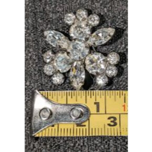 Vintage Kramer of New York Starburst Combination Cut Rhinestone Pin Rare Find - Picture 11 of 13